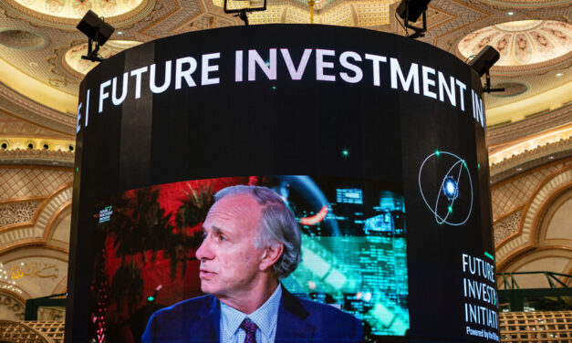 Hedge fund billionaire gets more billions for retirement