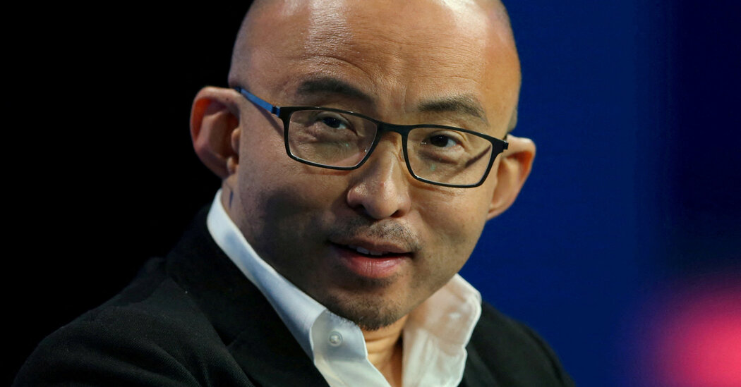 Bao Fan, banker in China who disappeared, is said to be helping investigations