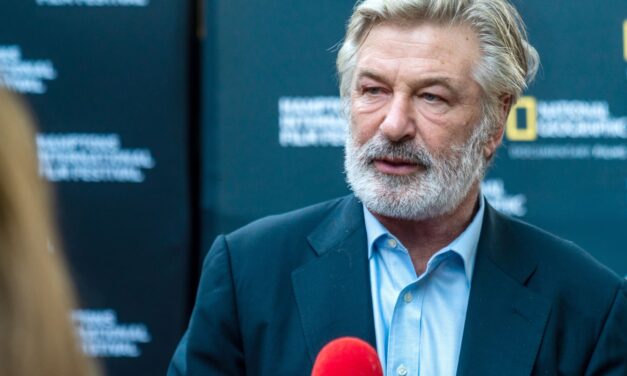 District Attorney Alec Baldwin resigns