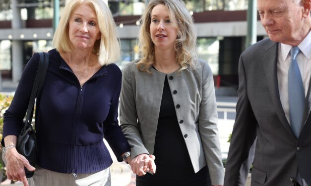 Elizabeth Holmes owes Theranos over $25 million, the lawsuit says