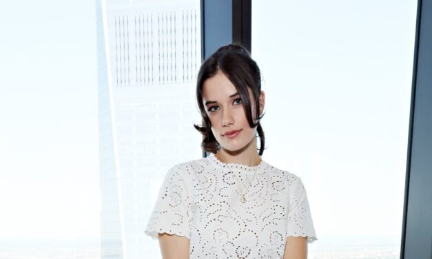 Ella Travolta talks to Papa John about her musical upbringing