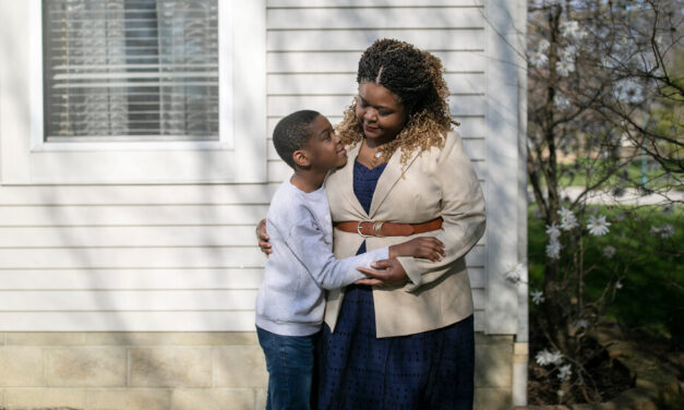 Unerwünschte Epiduralanästhesie, unbehandelte Schmerzen: Schwarze Frauen erzählen ihre Geburtsgeschichten