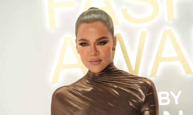 Khloé Kardashian shares photo of baby son and True