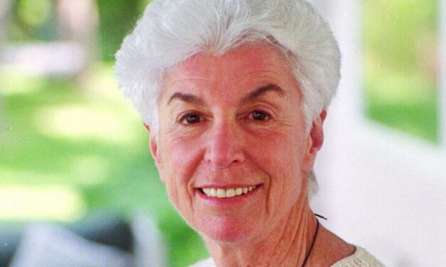 Joan Kaplan Davidson, Philanthropist Who Championed New York, Dies at 96