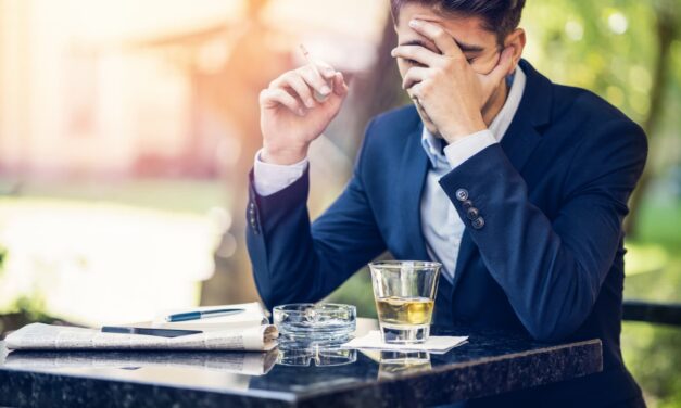 Problems that rich people face, according to therapists