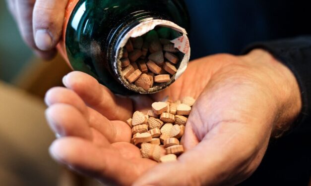 What Is MDMA Therapy for PTSD? And What Are Its Risks?