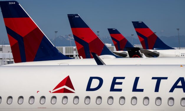 Delta stops hot meals on some flights citing caterer food safety issue