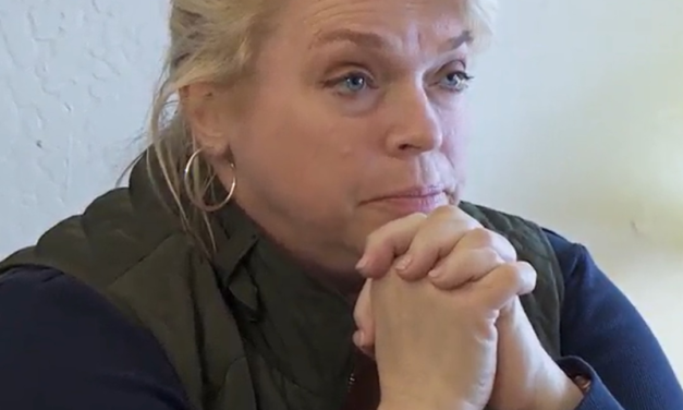 Sister Wives’ Janelle Brown Slams Kody Brown for Being “Self-Absorbed”