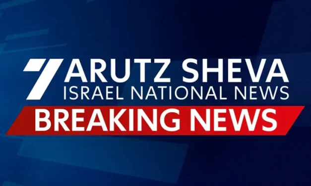 The chief of staff stopped his car in front of the Kirya base and spoke to the parents of the last hostage, Ran Gvili