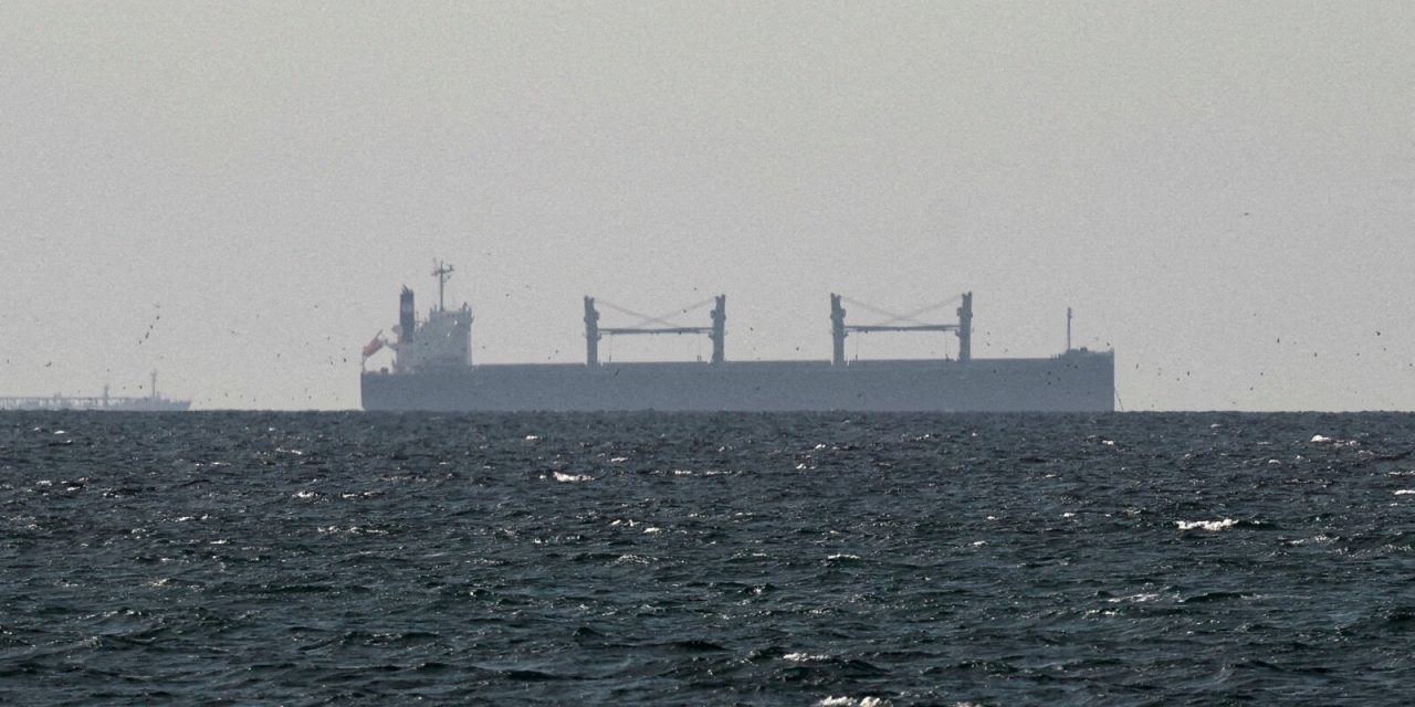 The US seized an Iranian cargo ship that attempted to break the blockade; Netanyahu: “Every moment can lead to a new development”