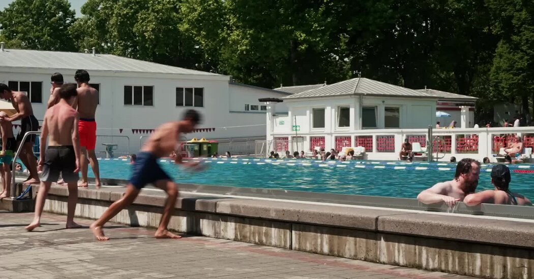 An insider guide to 6 of the most beautiful public swimming pools in Vienna